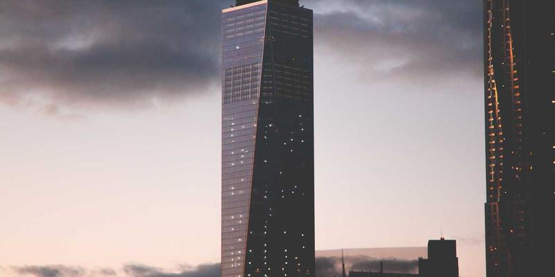 免费游戏地图的跨媒介叙事：如何将同一张地图改编成小说、播客与桌面战役